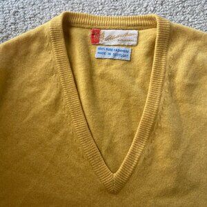 Cashmere sweater